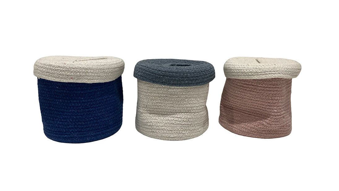 Lid Covered Rope Storage