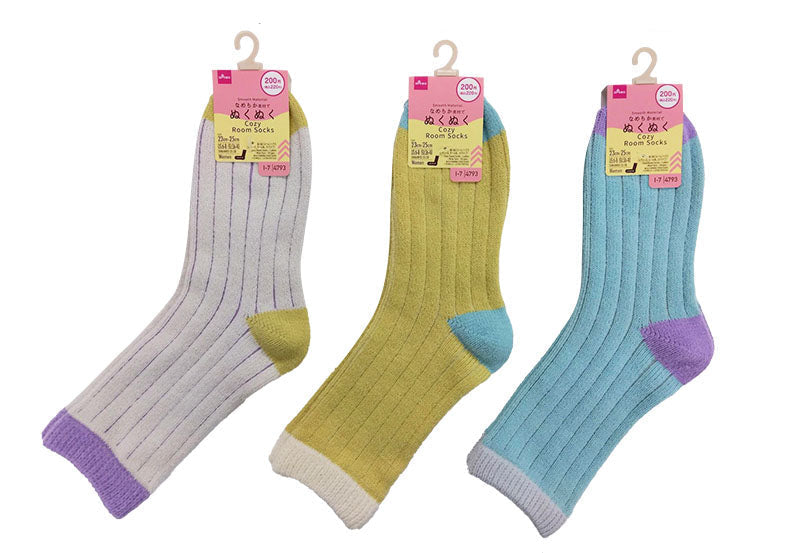 Cozy Room Socks (Women's, Mole Yarn, Stripe)