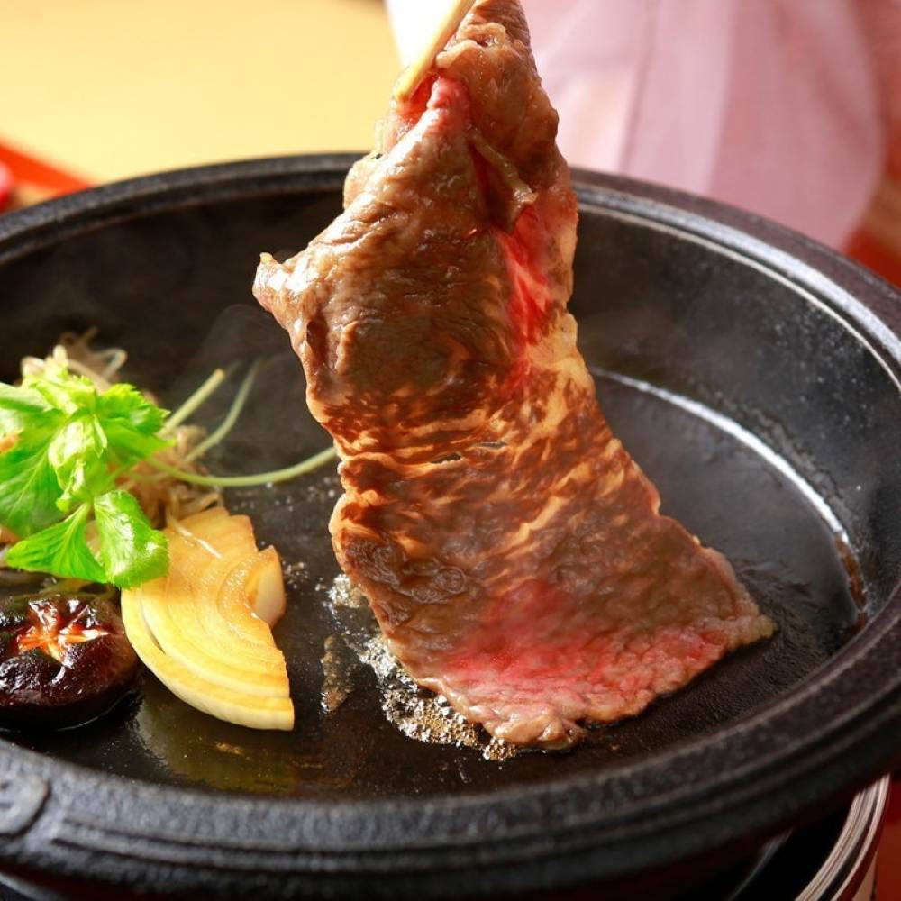TWMB611 Tokyo Ningyocho 'Hiyama' Black-haired Wagyu Shoulder Sukiyaki