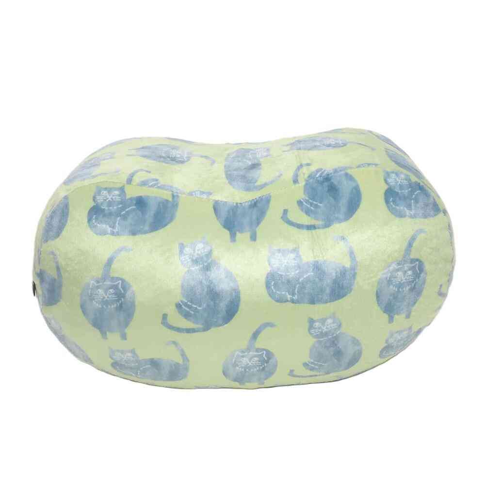 Toue Happy Motif Exercise Soft Seiza Cushion Cat with Key Tail