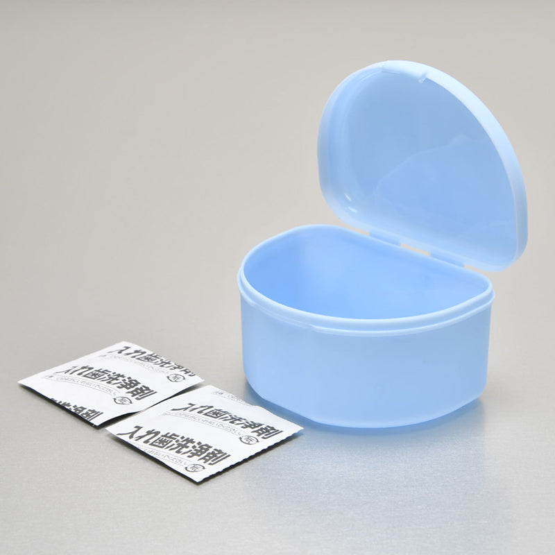 Denture Cup (Includes 2 Cleaning Tablets)