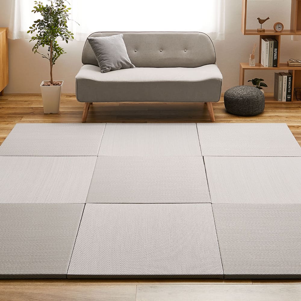 Water-Washable Tatami Mats in Light Gray, Herringbone Pattern, Set of 12